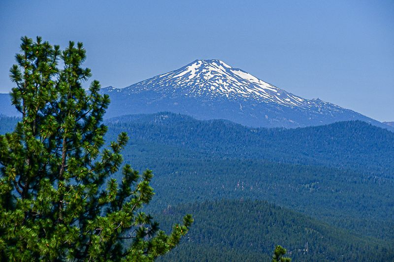 07 19 Mt. Bachelor from Lava Butte 7884