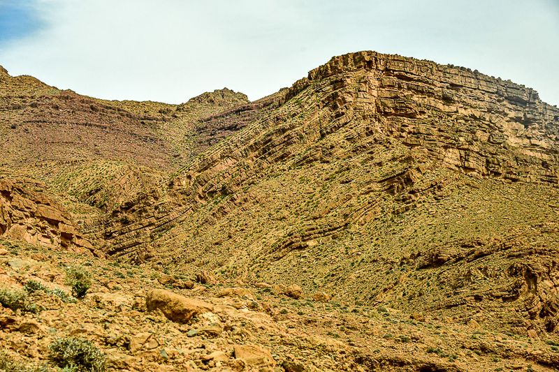 04 02 Ancient, tortured sediments Moroc-4219