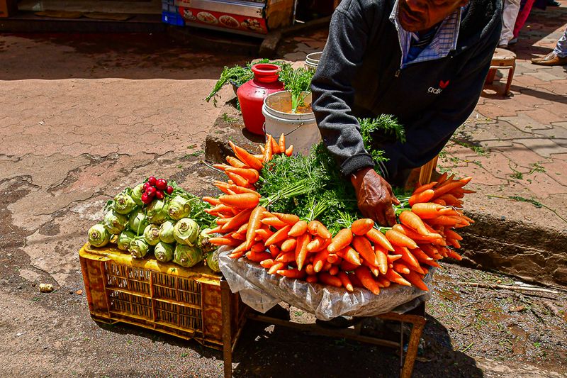 09 05 Carrots for sale - India-2-2634