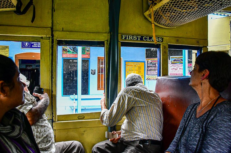 09 05 Tushar checking out the stop India-2-2720