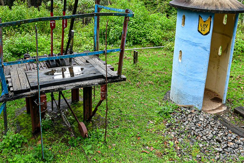 09 05 Trackside stuff India-2-2722