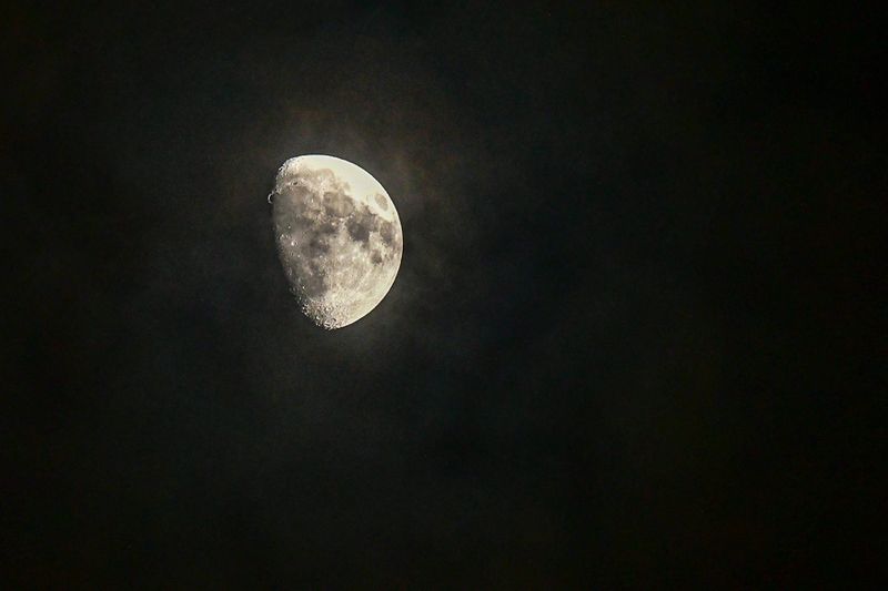 08 26 Moon from boat on the Kinabatangan River 4921