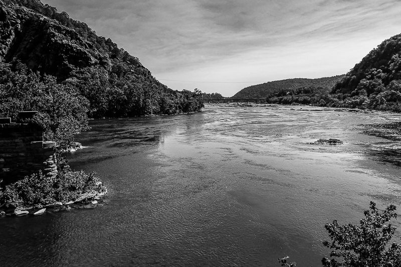 09 03 Confluence of the Potomac and Shenandoah Rivers 9379-2