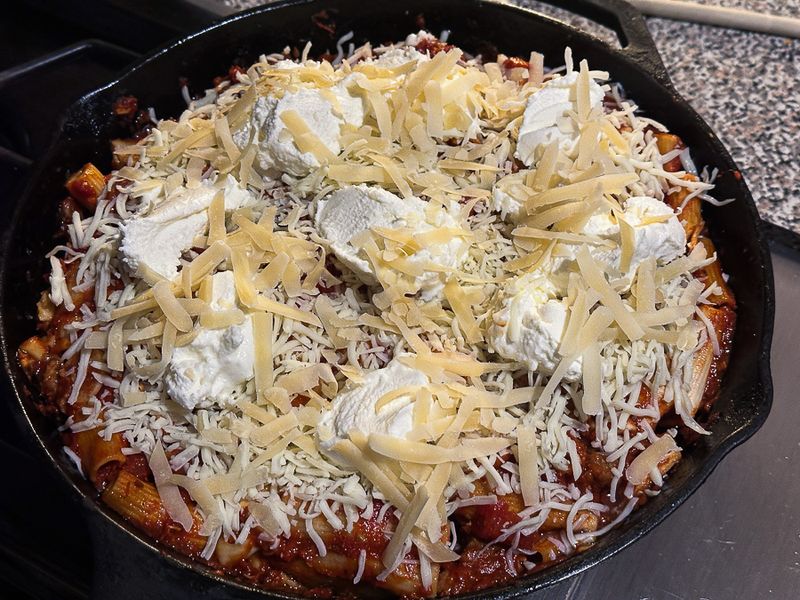2025 03 02 Ready for the oven i2957