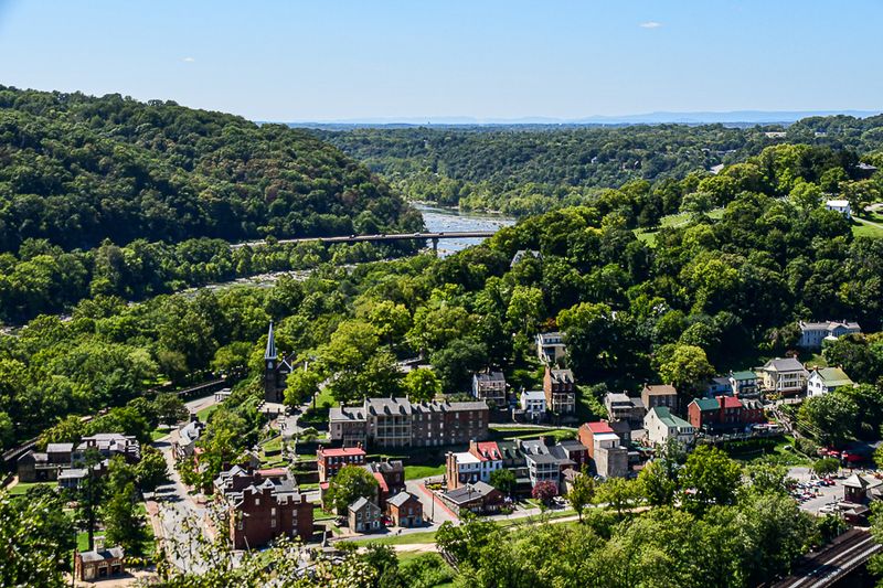 09 03 Shenandoh River and Harpers Ferry from Maryland Heights 9404