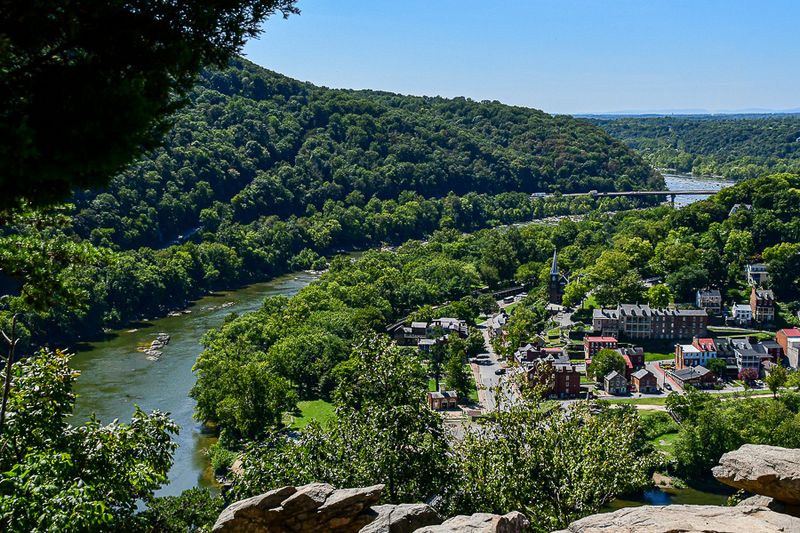 09 03 Shenandoah River and Harper's Ferry from Maryland Heights 9414