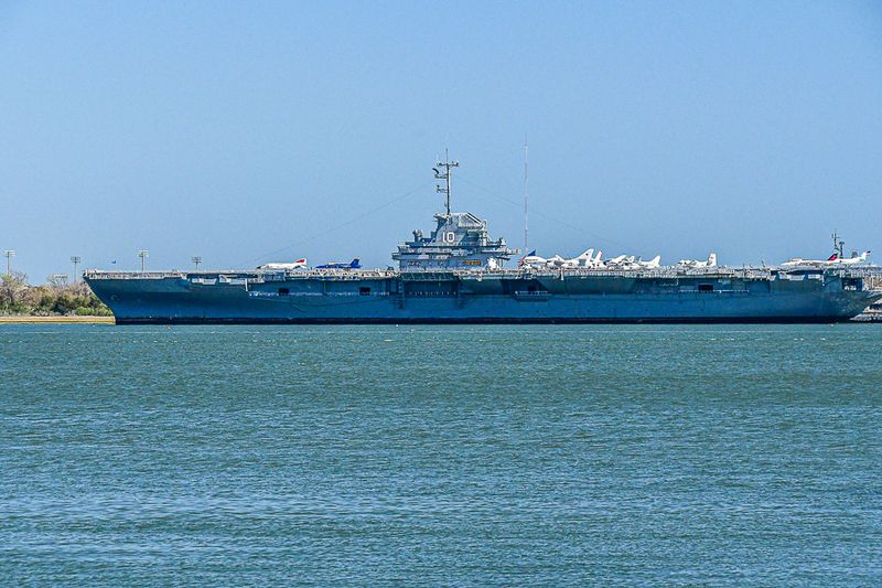 03 12 USS Yorktown 0664