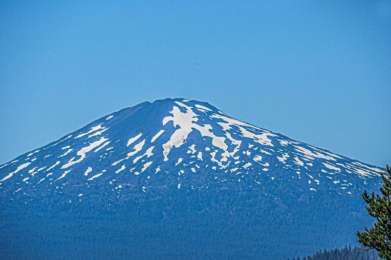 2024 07 19 Approaching Mt. Bachelor 8040
