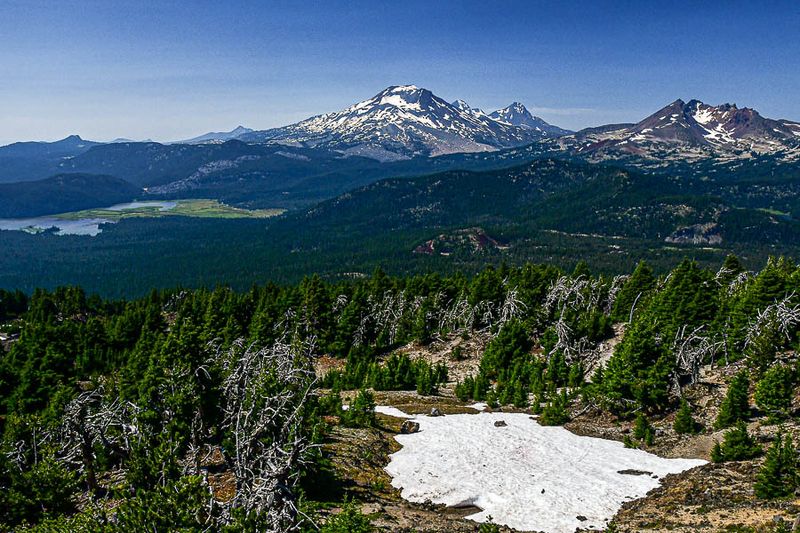 2024 07 19 The Three Sisters and Broken Top from Mt. Bachelor 8075