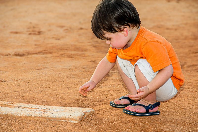 2010 08 19 Boy. More dirt. _DSC0179