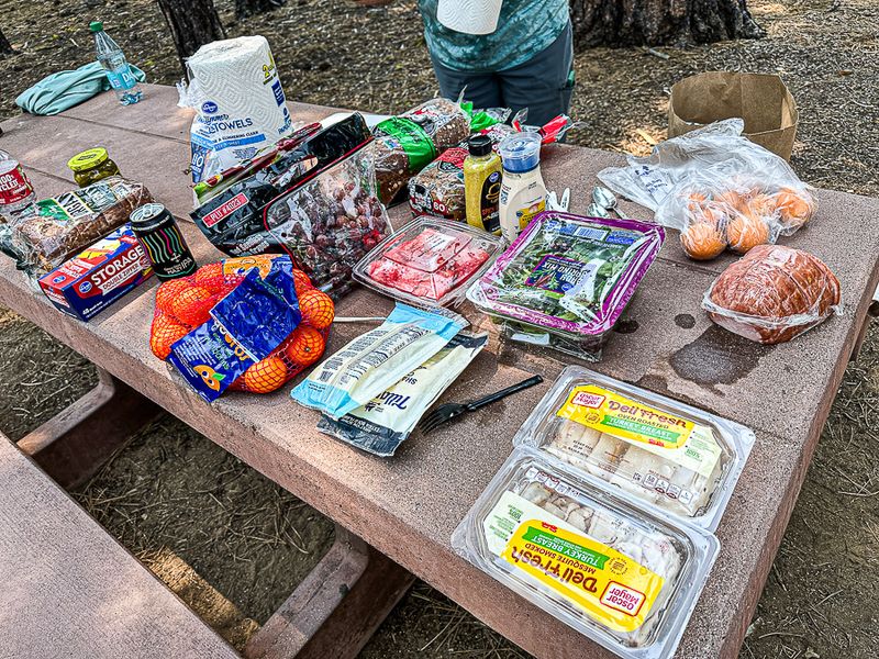 2024 07 20 Lunch is served i7114