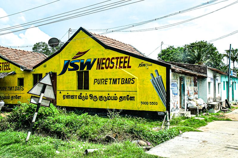 2017 09 06 Adverts were often painted on the road facing sides of buildings, including houses  India-2-3591