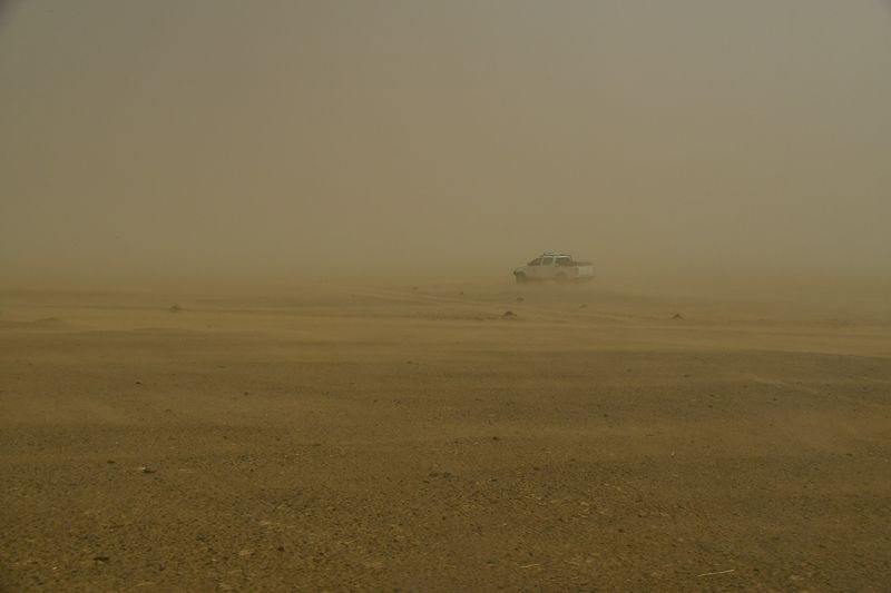 2019 04 03 Truck in the sand blow Moroc-4835