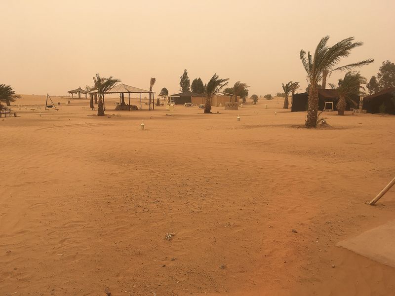 2019 04 03 Wind dying down, sand falling back to earth Moroc-i0678