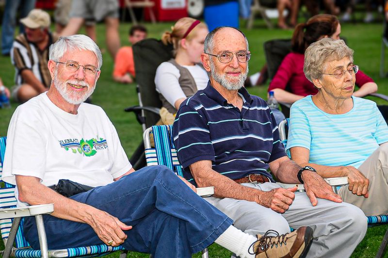 2009 08 20 Les (L) and chrons - Spittoono XXIX 9299