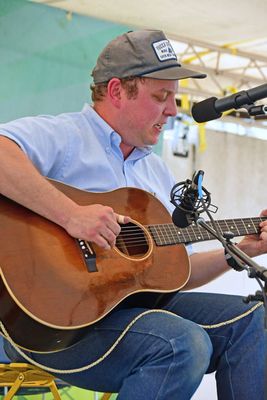 05-14 Hunter Holmes 3301