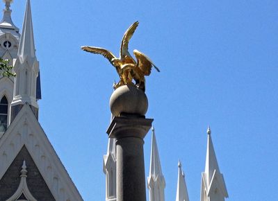 Monument to sea gulls - Utah15 i6307
