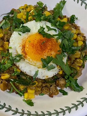 01-07 Smashed garlicy chickpea (garbanzo beans) and corn i5108