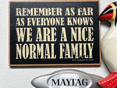 10-19 Dark secrets i2883