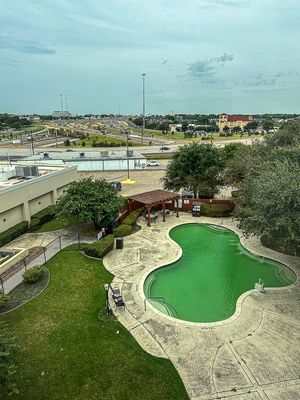 07 17 Stuck in Dallas in a ratty hotel i6891