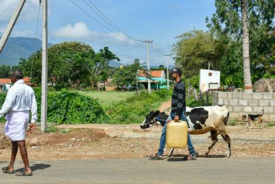 09 04 A parade of sorts India-2-2025