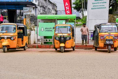 09 04 Three jitneys India-2-2295