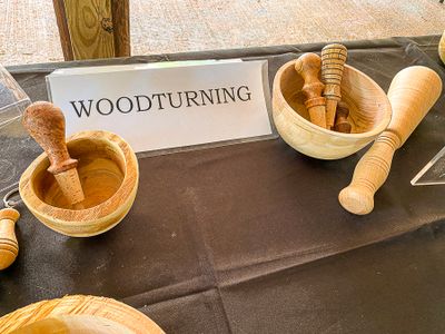 07 01 Wood turning i1555