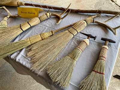 07 01 Broom making i1562