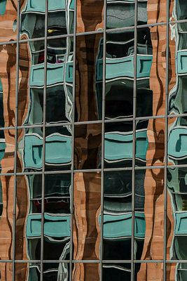 06 15 Glasglow reflections 5230-2