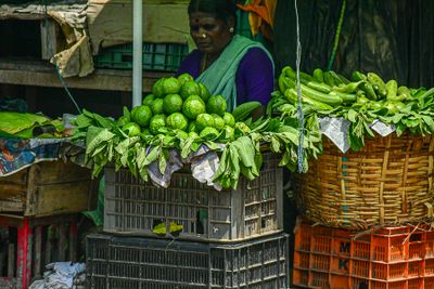 2017 09 06 Unknown fruit (L), and zucchini squash (R) India-2-3539