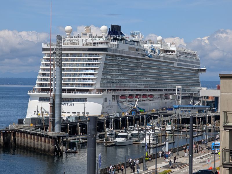 Norwegian Bliss cruise ship