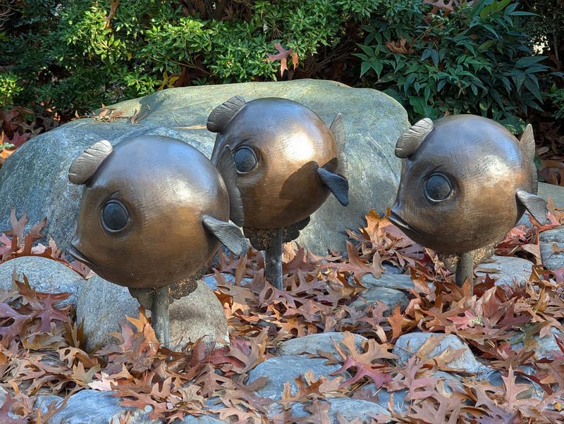 Fish from side, bronze, parklet near Space Needle
