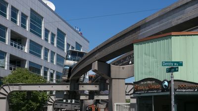 Monorail on curve