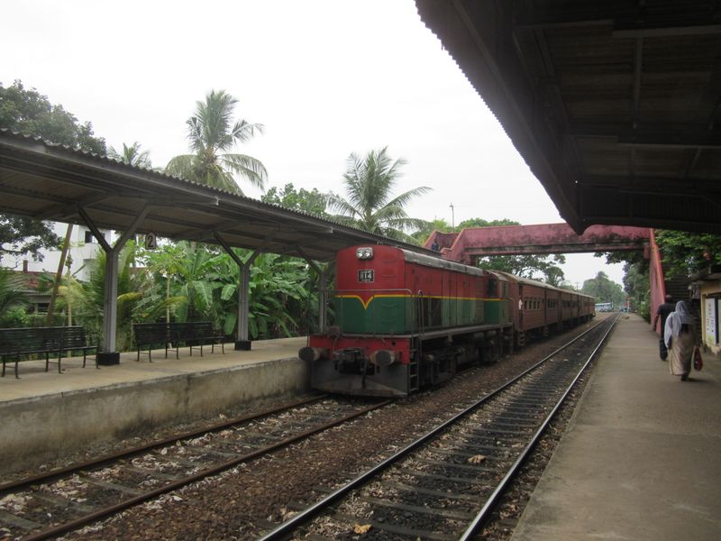 Train going to Galle