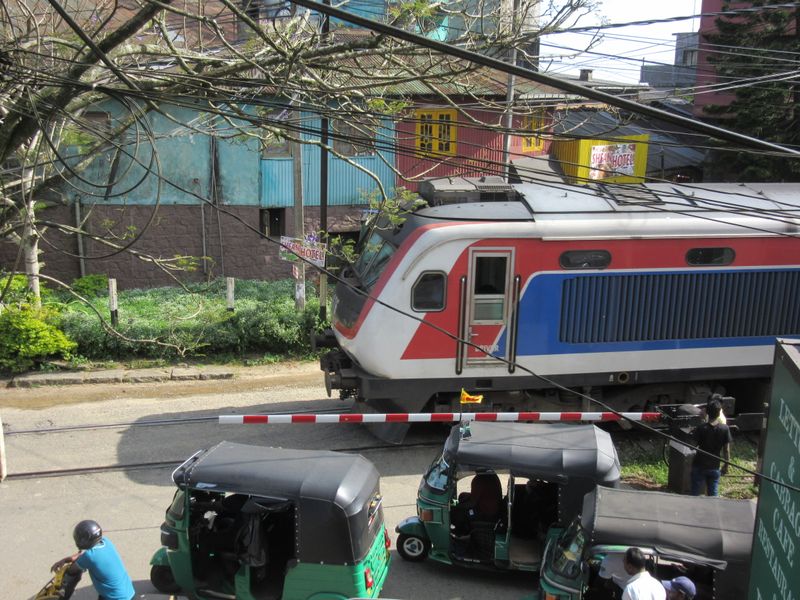 New train from Haputale to Ella