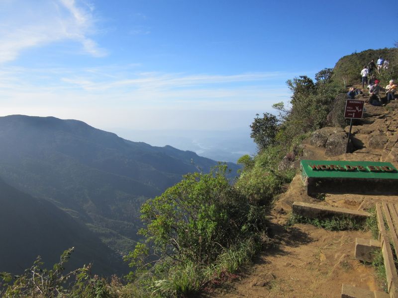 ...a stunning escarpment that plunges 880m