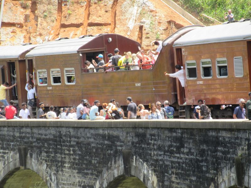 Open-topped carriage