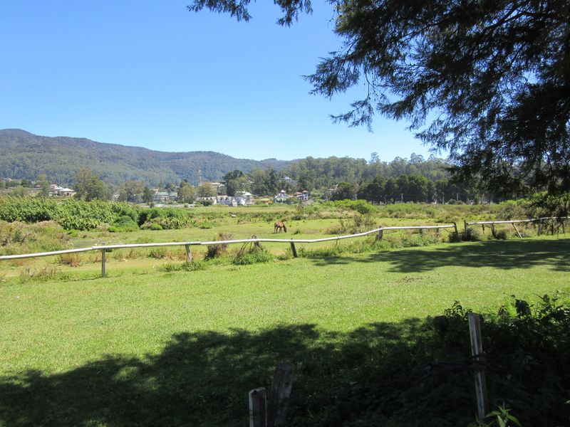 The race course runs all the way around the park