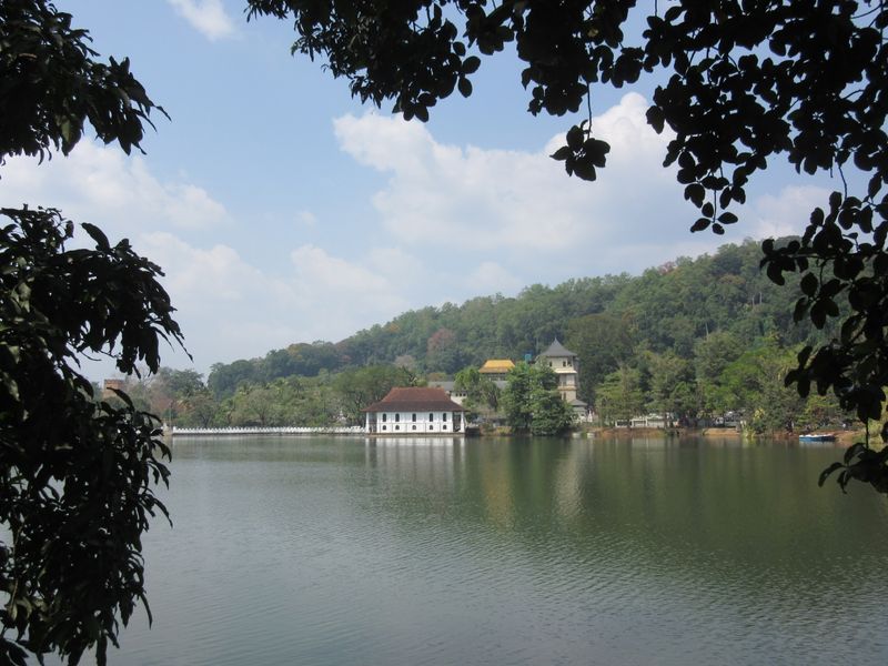 Kandy Lake