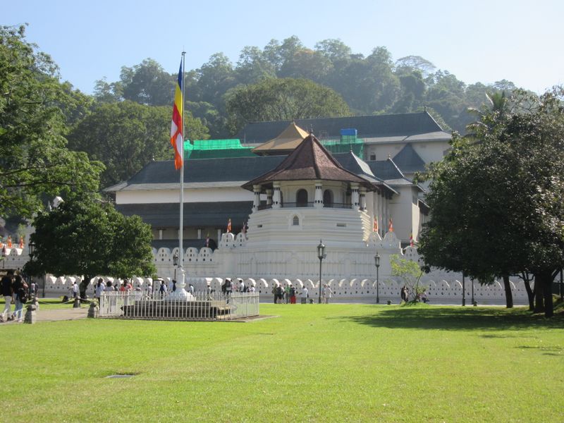 The Temple of the Sacred Tooth Relic
