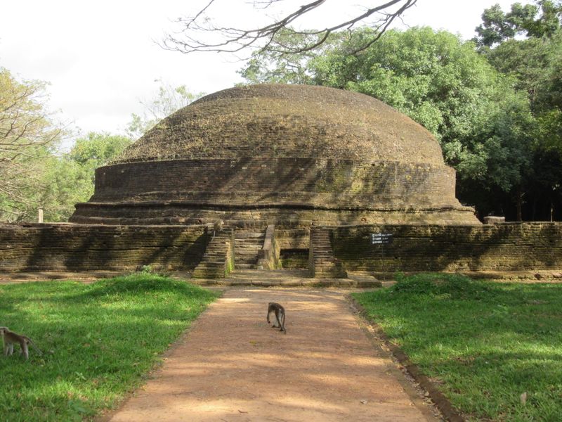 Somawathiya Dagoba