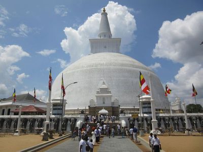 Ruvanvelisaya Dagoba