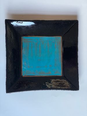 Square turquoise and black plate