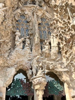 Sagrada Familia nativity facade
