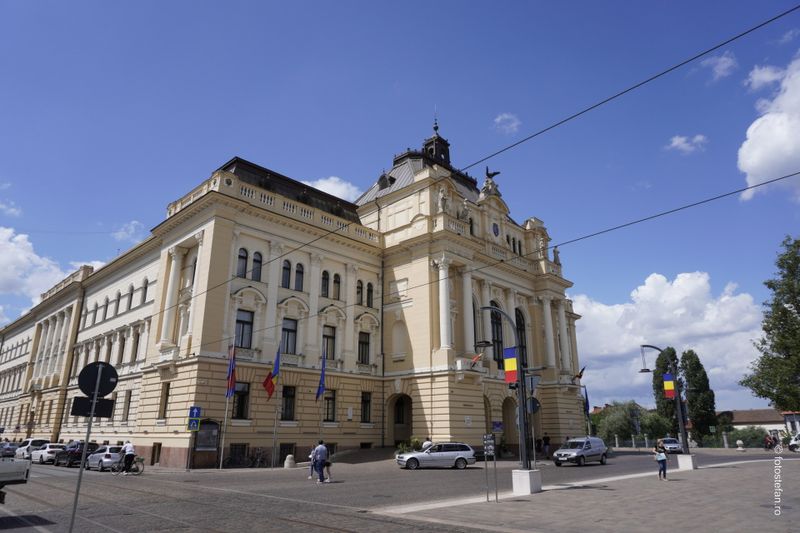 oradea-poze-primaria_04.JPG