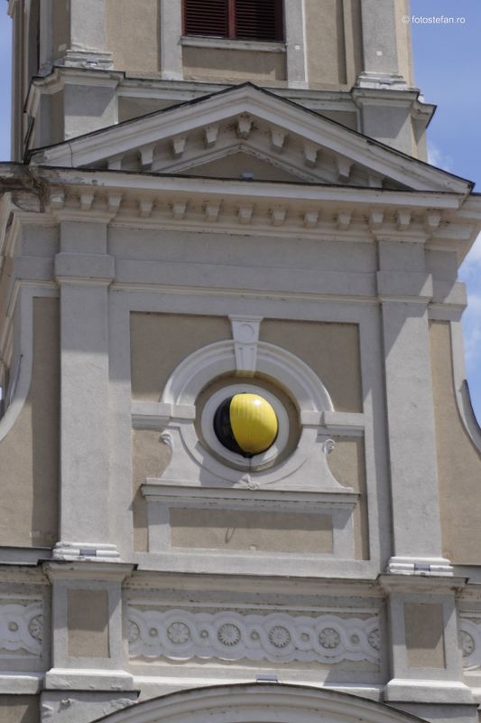 oradea-poze-romania-biserica-cu-luna_02.JPG