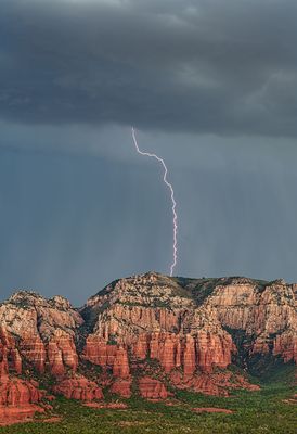 lightning 4017.jpg