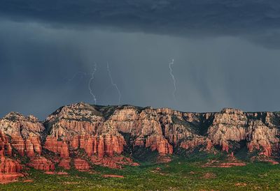 lightning 4007.jpg