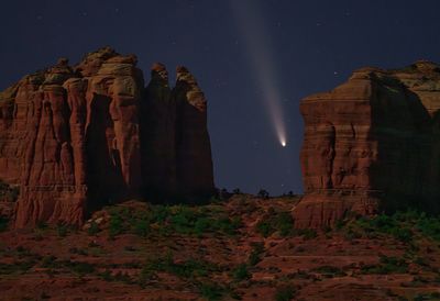 Cathedral comet A3 4926-Enhanced-NR.jpg