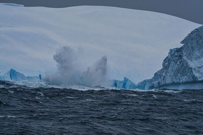 ice berg 6766.jpg